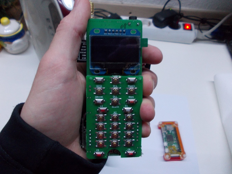 Настоящий смартфон для гиков: ZeroPhone за 50 долларов