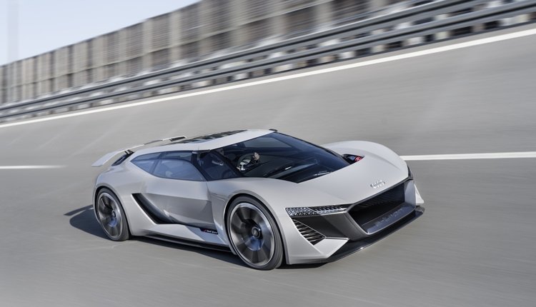 Спорткар Audi R8 променяет двигатель V10 на электромотор