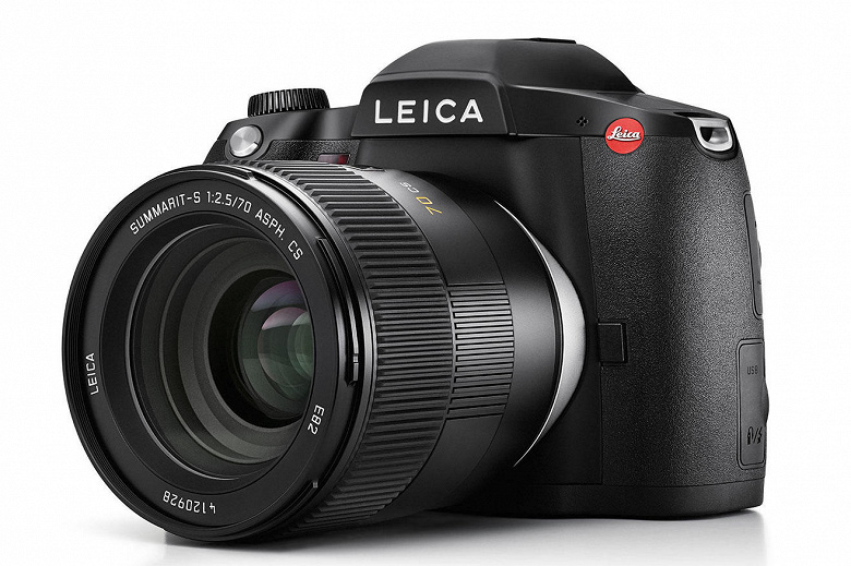 Среднеформатная камера Leica S3 замечена на сайте производителя