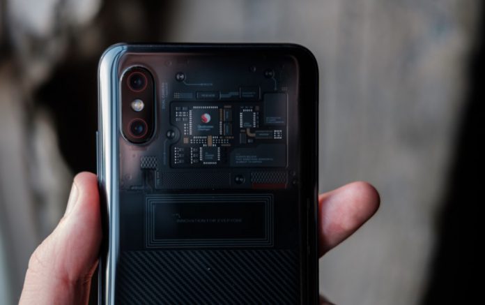 Премиальный Xiaomi Mi 8 Explorer Edition вскоре получит Android 9 Pie