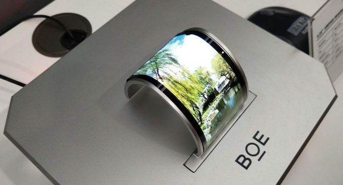 Сгибающийся смартфон Huawei не выйдет в срок, Samsung возглавит новый рынок