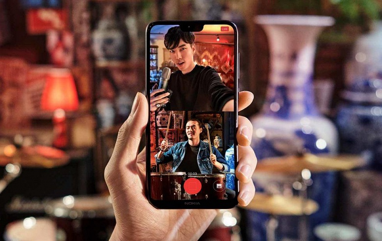 Владельцы Nokia 6.1 Plus снова смогут скрывать монобровь