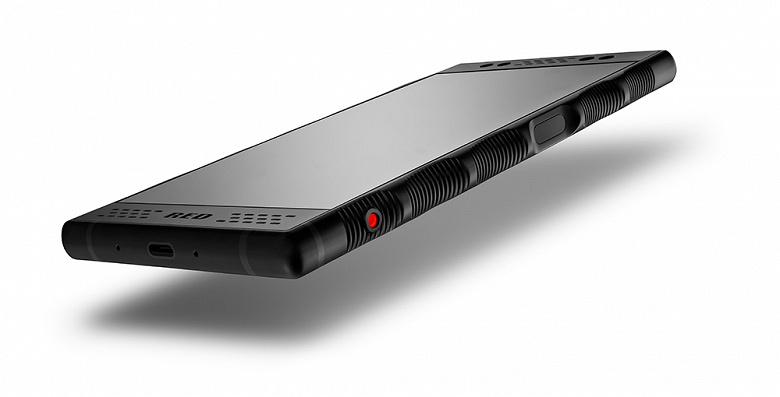Cмартфон Red Hydrogen One показали на видео