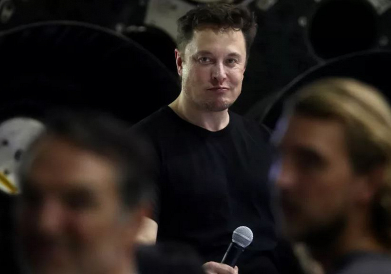Илон Маск уходит с поста председателя совета директоров Tesla, компания оштрафована