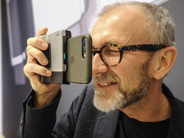 Сбор средств на выпуск фоторукоятки Pictar Pro для смартфонов только начался, но цель уже превышена в четыре раза