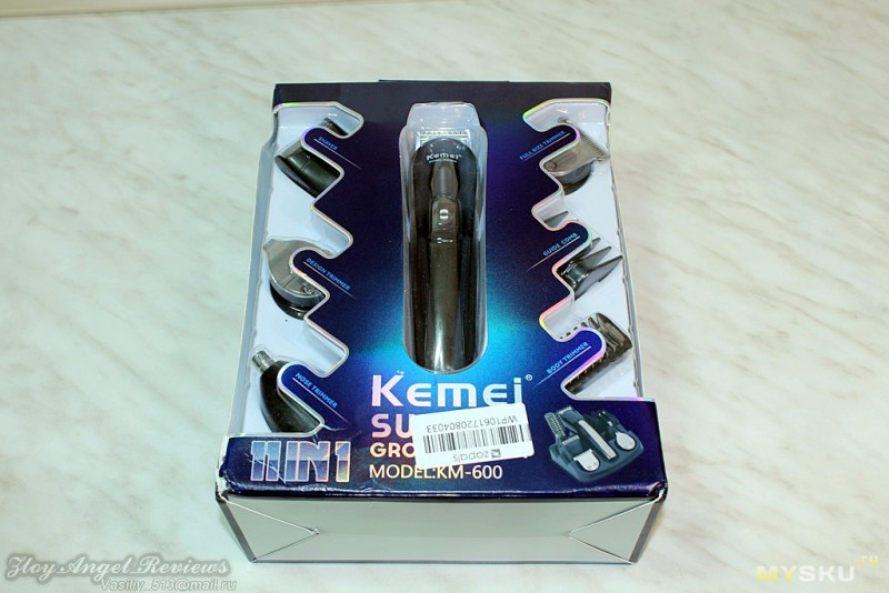 Kemei KM-600. Машинка для стрижки волос. Точнее целый набор 11 в 1