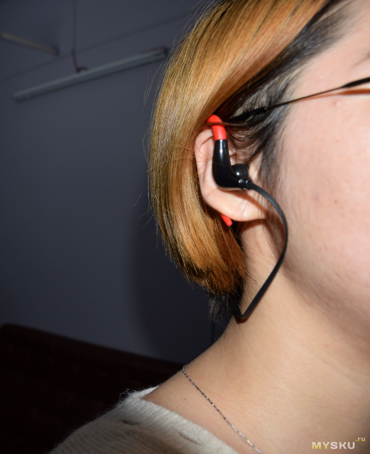 Короткий обзор на очередные дешевые  Bluetooth наушники BT7