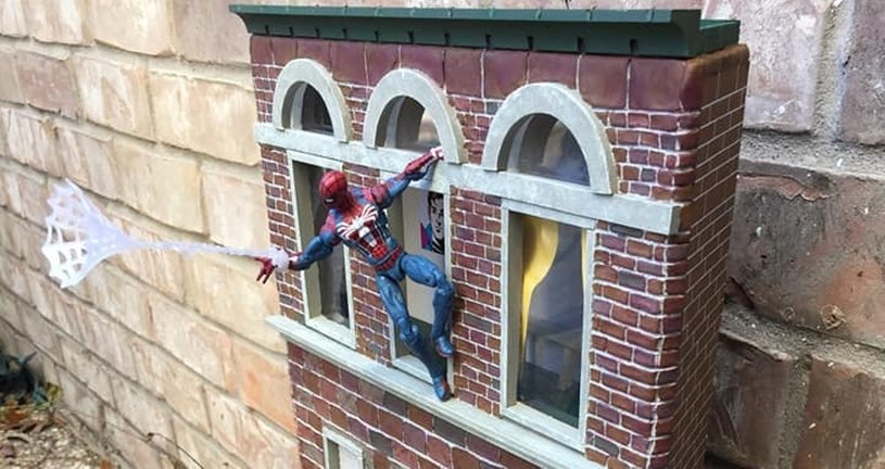 Моддер изготовил кастомную PS4 с Человеком-пауком