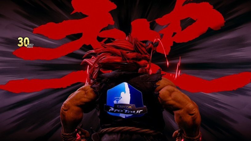 После жалоб игроков из Street Fighter V пропала реклама