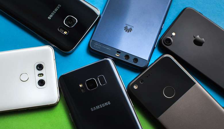 В отличие от Samsung Galaxy S20 раскладушка Galaxy Z Flip продается очень хорошо