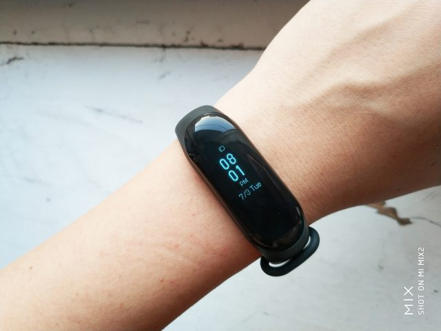 Обновление улучшило функциональность браслета Xiaomi Mi Band 3