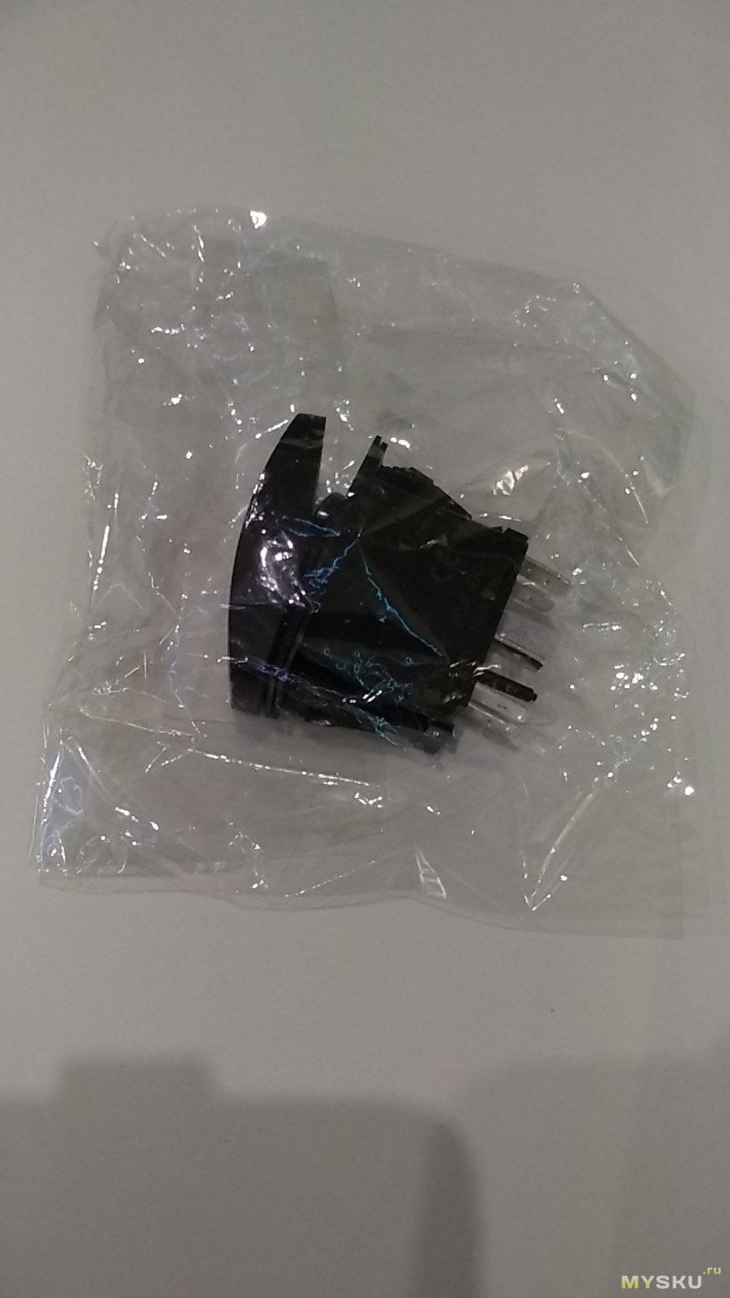 Автомобильный выключатель IP68, DC 12V/20А-24V/10А, 5Pin ON / OFF с подсветкой