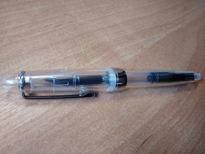 Перьевая авторучка Jinhao 992