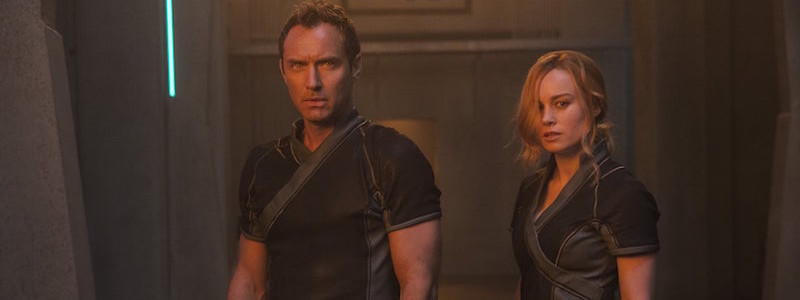 Новый кадр «Капитана Марвел» показал Джуда Лоу и Бри Ларсон