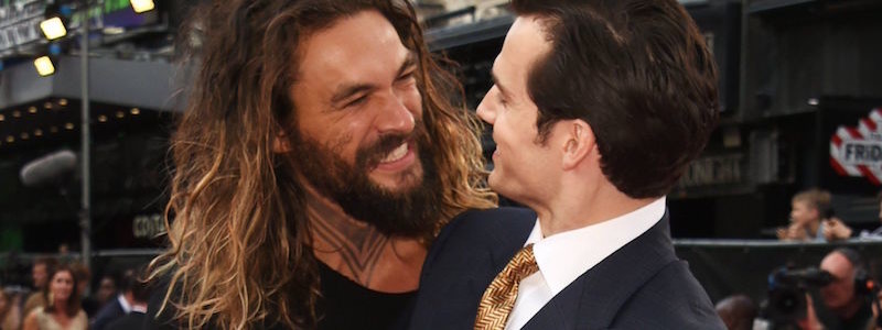 Генри Кавилл эпично поздравил с успехом «Аквамена»