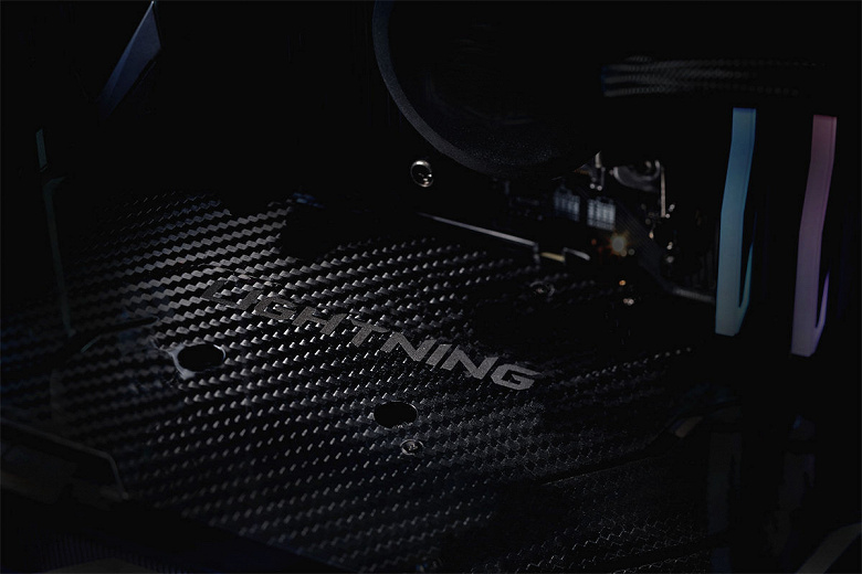 Опубликована первая официальная фотография 3D-карты MSI GeForce RTX 2080 Ti Lightning Z