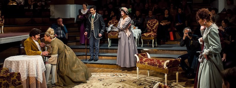 Рецензия на спектакль «Дядюшкин сон», театр «Сфера». Почти смешной водевиль