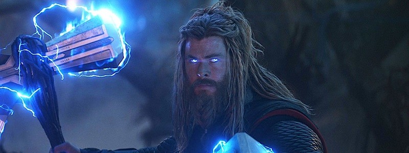 Тор получил новый молот, который сильнее предыдущих