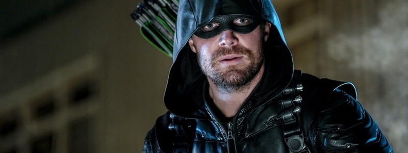 Первый взгляд на новый костюм Стрелы из последнего сезона