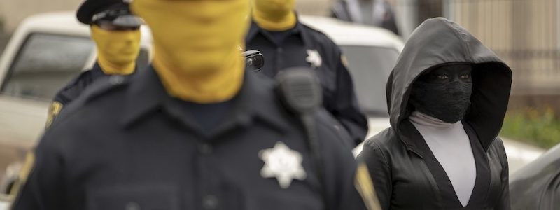 6 серию сериала «Хранители» уже можно посмотреть на русском