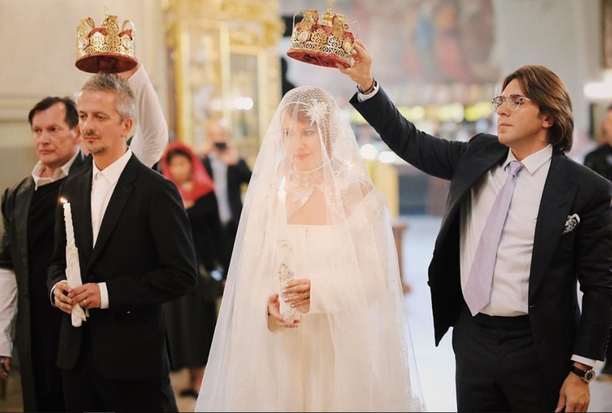 Не хватает места: Ксения Собчак после свадьбы не живёт с Константином Богомоловым