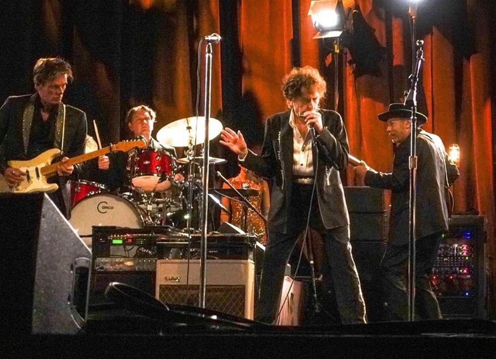 Боб Дилан впервые за 8 лет опубликовал новую песню, посвятив её убийству Кеннеди