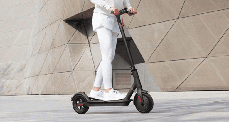 Электросамокат Xiaomi Mi Electric Scooter 1S доступен за половину стоимости iPhone SE у себя на родине