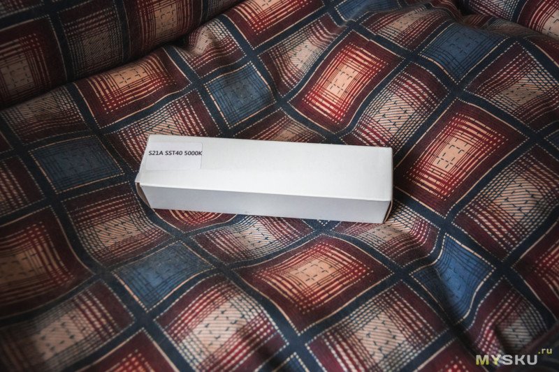 Обзор народного фонаря в пополневшем корпусе: Convoy S21A на 21700 + разбор.