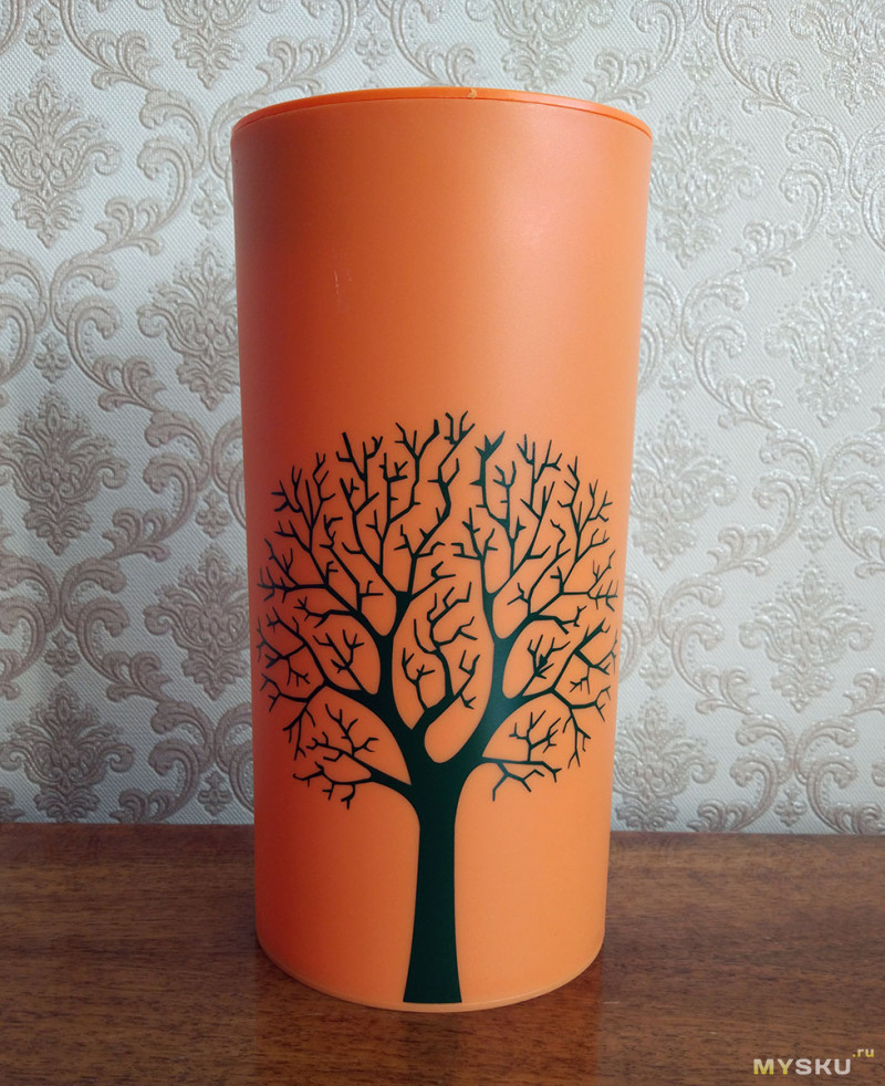 Удобная подставка для кухонных ножей