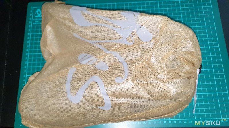 Рабочая обувь в дизайне кроссовок