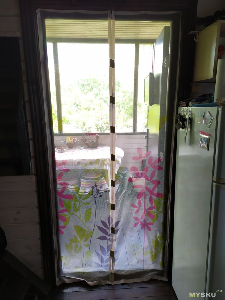 Антимоскитные занавески с магнитами