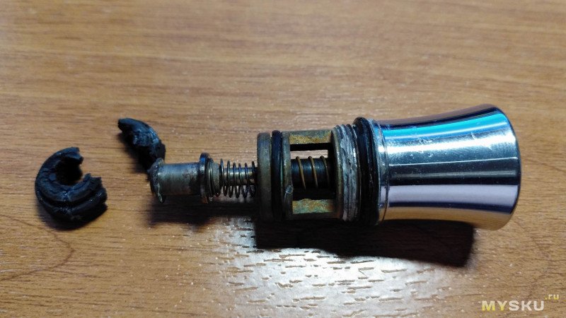 Смеситель для ванной с душевой лейкой Frap F22001