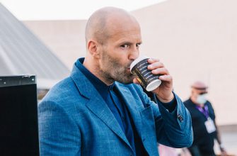 Джейсон Стэйтем на первых карах фильма «Пять глаз» от Гая Ричи