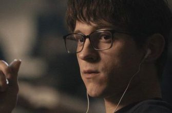 Том Холланд показал себя без штанов во время пресс-тура «По наклонной»