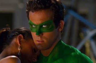Райан Рейнольдс впервые посмотрел фильм «Зеленый фонарь». Его мнение