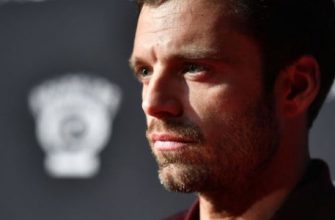 Звезда Marvel Себастиан Стэн разделся для рекламы фильма